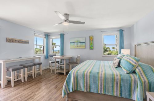 Gulf Winds Resort #105