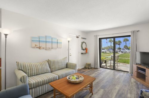 Gulf Winds Resort #201