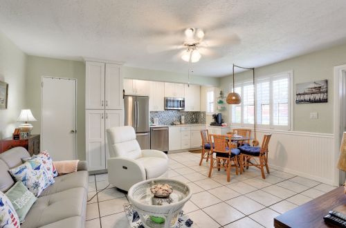 Gulf Winds Resort #402