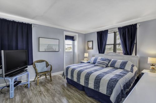 Gulf Winds Resort #605